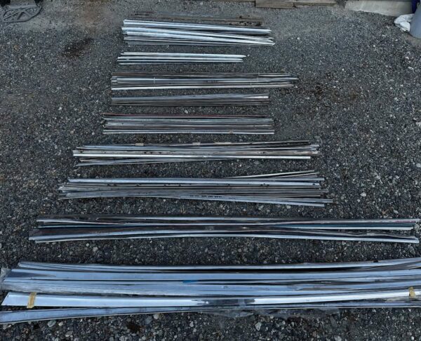 1955, 1956, 1957 Chevy Bel Air 2DR HT/CONVERTIBLE Side Moldings