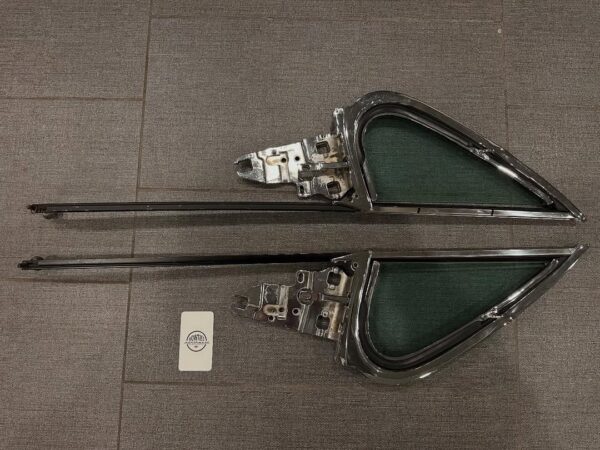 1961-1962 Chevy Impala 2Dr HT Vent Windows