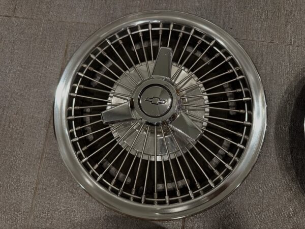 1964-1966 Chevy Impala Accessory Wire Hubcaps