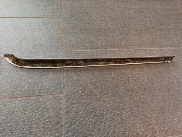 1959 Chevy Impala Eyebrow Moldings – Upper & Passenger Lower (NOS GM)