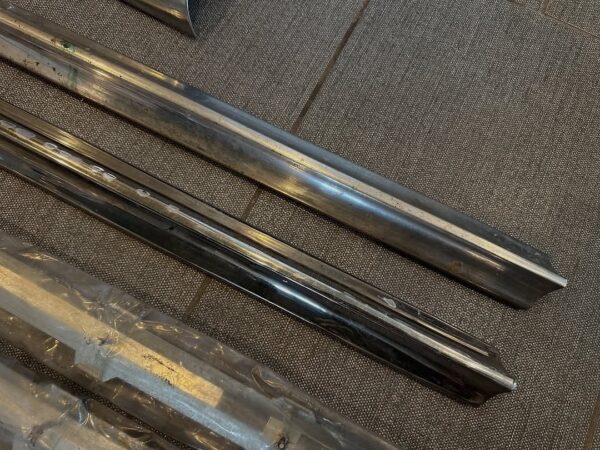 bowties_northwest-r%e2%a4%93download-5-14 1957 Chevy Bel Air 2-Door Hardtop / Convertible Upper and Rear Quarter Panel Moldings – Original GM