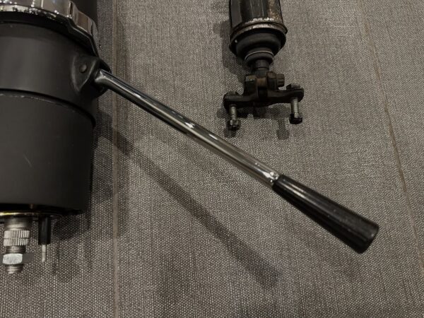 r07qxo-r%e2%a4%93download-4 1963–1964 Chevy Impala Tilt Column – Original GM Restored