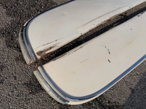 1959-1960 Chevy Impala Turnpike Cruiser Skirts – OEM Original | Complete Set | Driver Condition